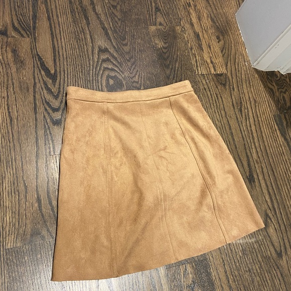 Wilfred Free suede skirt - brown, size 2 - Picture 2 of 3